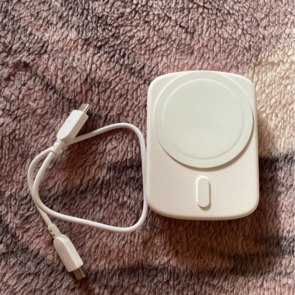 ONN. Power bank